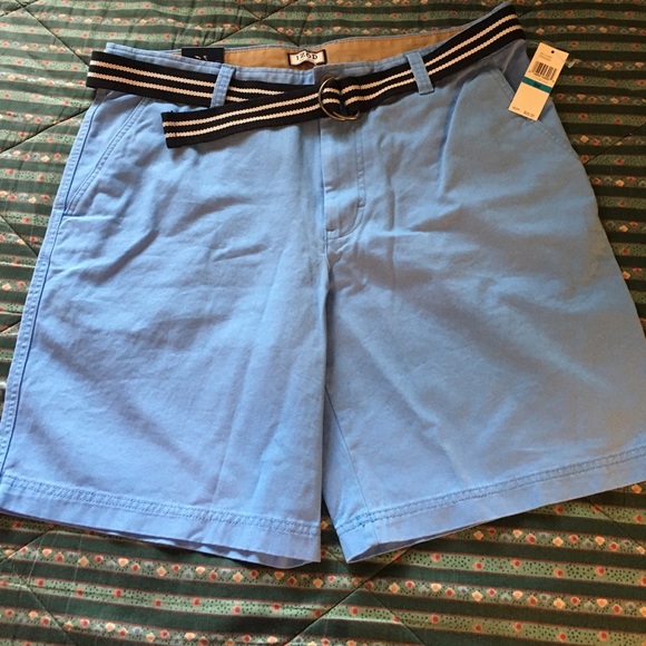 Izod Other - IZOD NWT Men’s Shorts with Belt Size 36